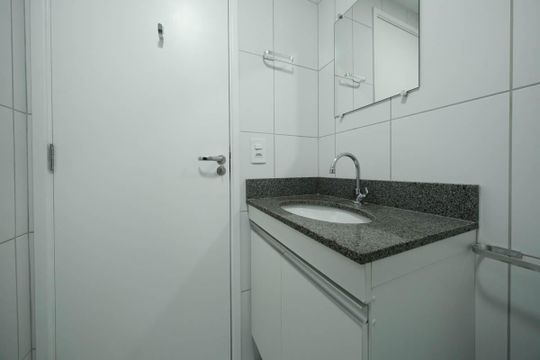 Banheiro de apartamento para alugar com 2 quartos, 38m² em Vila Pierina, São Paulo