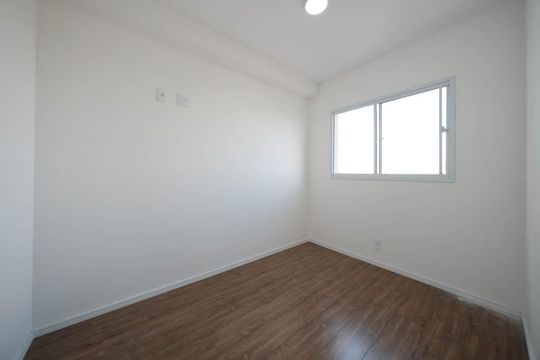 Quarto 2 de apartamento para alugar com 2 quartos, 38m² em Vila Pierina, São Paulo