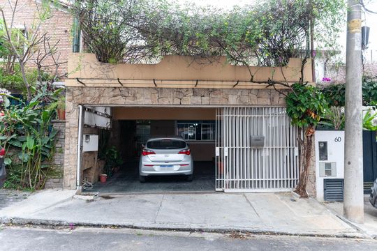 Fachada de casa de condomínio à venda com 4 quartos, 229m² em Perdizes, São Paulo