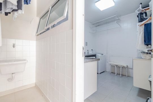 Área de Serviço de casa à venda com 3 quartos, 350m² em Jardim Paulistano, São Paulo