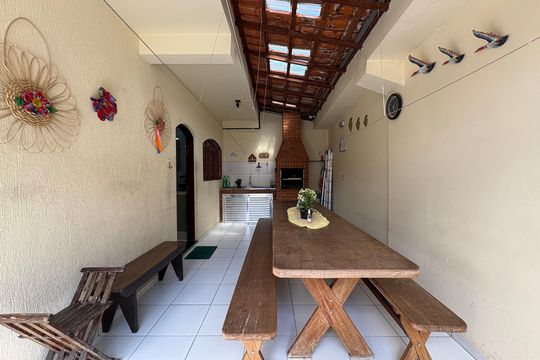 Área comum de casa à venda com 3 quartos, 147m² em Vila Lucinda, Santo André