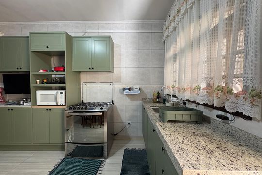 Cozinha de casa à venda com 3 quartos, 147m² em Vila Lucinda, Santo André