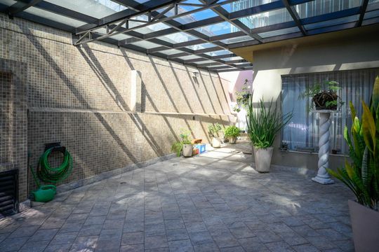 Garagem de casa à venda com 3 quartos, 195m² em Aclimação, São Paulo