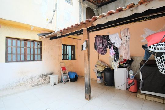 Área de Serviço de casa à venda com 5 quartos, 240m² em Vila Esperança, São Paulo