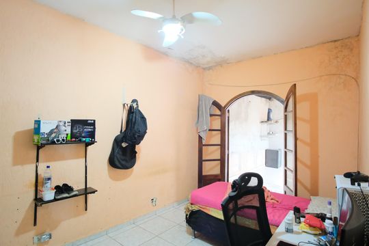 Quarto 1 da Edícula de casa à venda com 5 quartos, 240m² em Vila Esperança, São Paulo