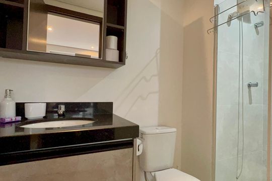Banheiro Social de kitnet/studio à venda com 1 quarto, 30m² em Pinheiros, São Paulo