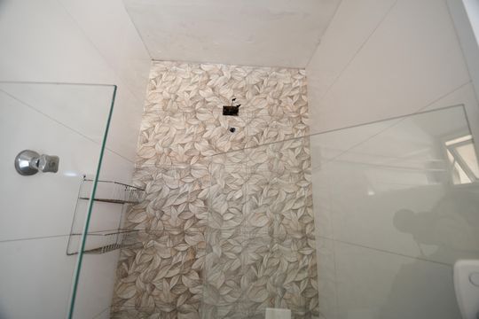 Banheiro de kitnet/studio à venda com 1 quarto, 40m² em Centro, Campinas