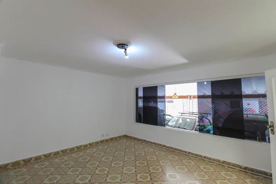 Sala de casa para alugar com 1 quarto, 70m² em Jardim Cotching, São Paulo