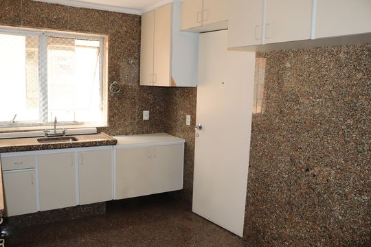 Cozinha de apartamento à venda com 3 quartos, 222m² em Higienópolis, São Paulo