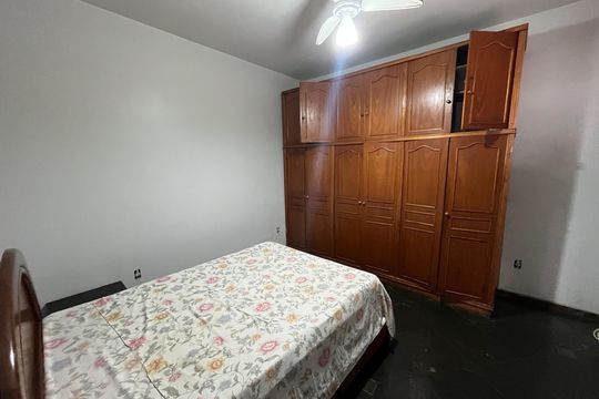 Quarto de apartamento à venda com 2 quartos, 80m² em Jardim Carioca, Rio de Janeiro