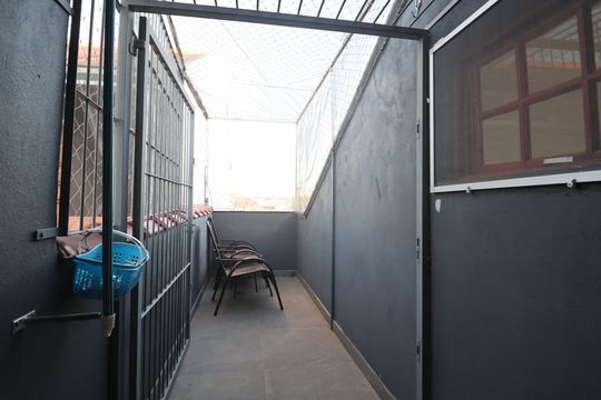 Área Externa de casa à venda com 4 quartos, 172m² em Harmonia, Canoas