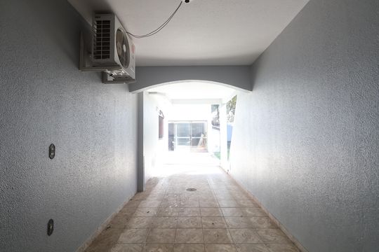 Garagem de casa para alugar com 5 quartos, 600m² em Marechal Rondon, Canoas