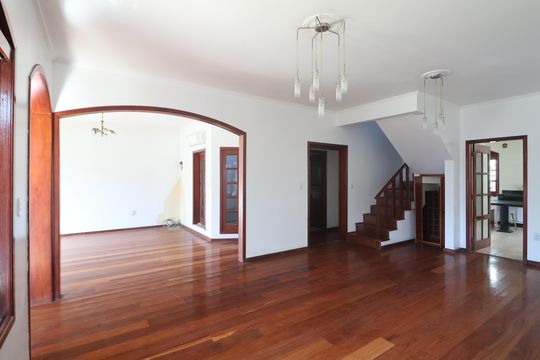 Sala 1 de casa para alugar com 5 quartos, 600m² em Marechal Rondon, Canoas