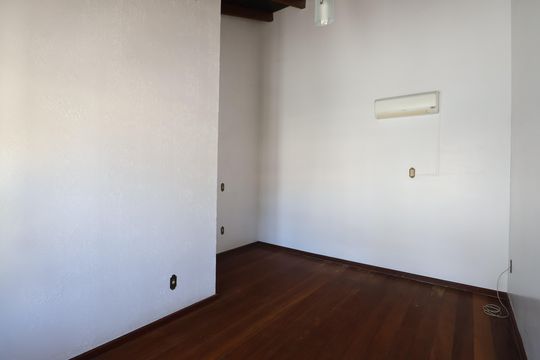 Quarto 4 de casa para alugar com 5 quartos, 600m² em Marechal Rondon, Canoas