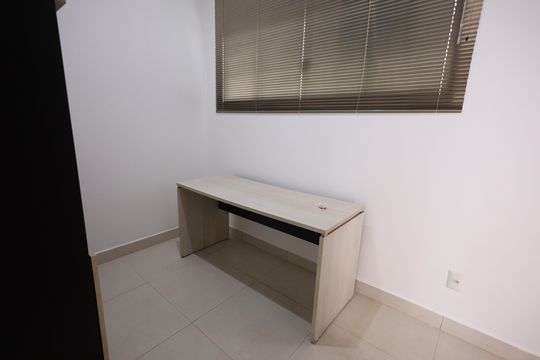 Suíte de casa de condomínio para alugar com 3 quartos, 130m² em Parque Industrial Joao Bras, Goiânia