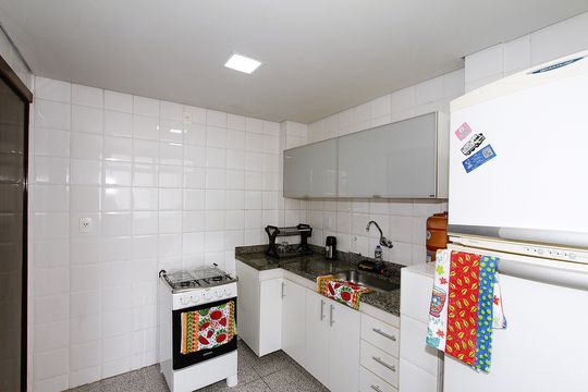 Cozinha de apartamento à venda com 3 quartos, 174m² em Buritis, Belo Horizonte