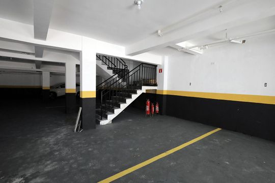 Garagem de apartamento à venda com 2 quartos, 80m² em Cidade São Jorge, Santo André