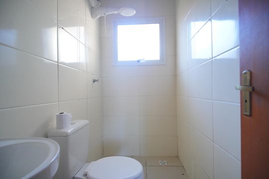 Banheiro de casa à venda com 2 quartos, 54m² em São Borja, São Leopoldo
