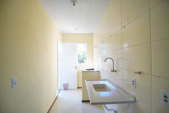 Cozinha de casa à venda com 2 quartos, 54m² em São Borja, São Leopoldo