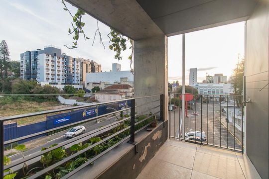 Varanda de apartamento à venda com 1 quarto, 47m² em Menino Deus, Porto Alegre