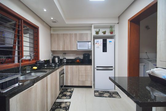 Cozinha de casa à venda com 5 quartos, 300m² em São Jorge, Novo Hamburgo