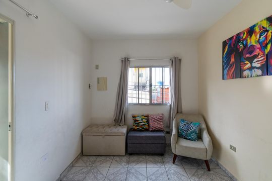 Casa à venda com 7 quartos, 242m² em Vila Mira, São Paulo
