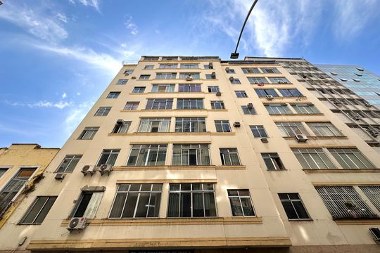 Fachada de apartamento à venda com 1 quarto, 25m² em Santa Teresa, Rio de Janeiro
