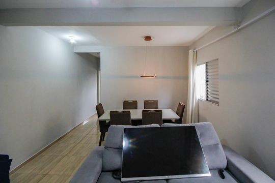 Casa para alugar com 2 quartos, 75m² em Parque Maria Domitila, São Paulo