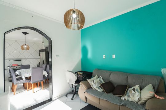Sala de casa à venda com 3 quartos, 186m² em Vila Gouveia, São Paulo