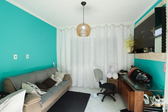 Sala de casa à venda com 3 quartos, 186m² em Vila Gouveia, São Paulo