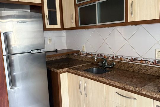Cozinha de apartamento à venda com 2 quartos, 58m² em Centro, Canoas