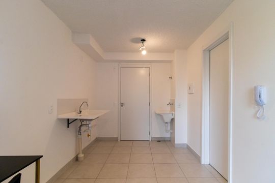 Sala de apartamento à venda com 1 quarto, 32m² em Parque Industrial Tomas Edson, São Paulo