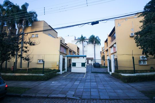 Fachada do condomínio de casa de condomínio à venda com 3 quartos, 142m² em Medianeira, Porto Alegre