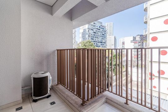 Varanda de kitnet/studio à venda com 1 quarto, 27m² em Sumarezinho, São Paulo