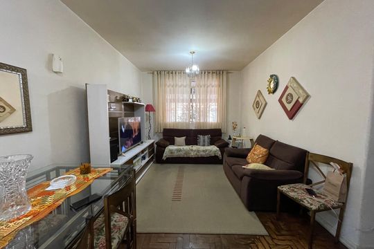 Sala de casa à venda com 3 quartos, 158m² em Jardim Sarah, São Paulo