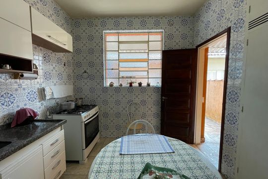 Cozinha de casa à venda com 3 quartos, 158m² em Jardim Sarah, São Paulo