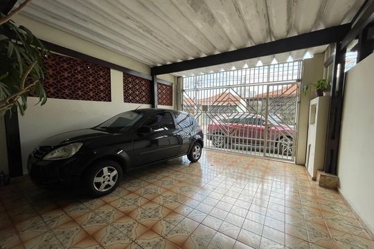Garagem de casa à venda com 3 quartos, 158m² em Jardim Sarah, São Paulo