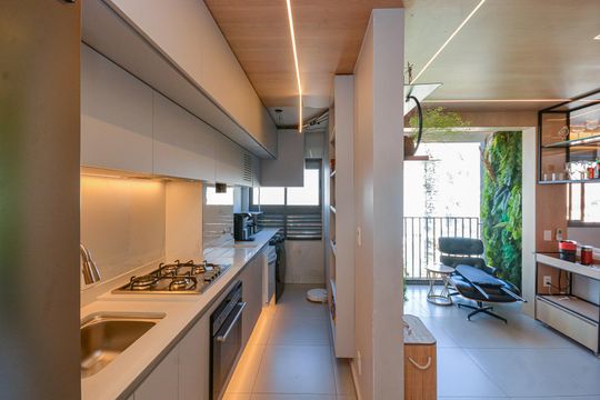 Cozinha de apartamento para alugar com 2 quartos, 46m² em Jardim Marajoara, São Paulo