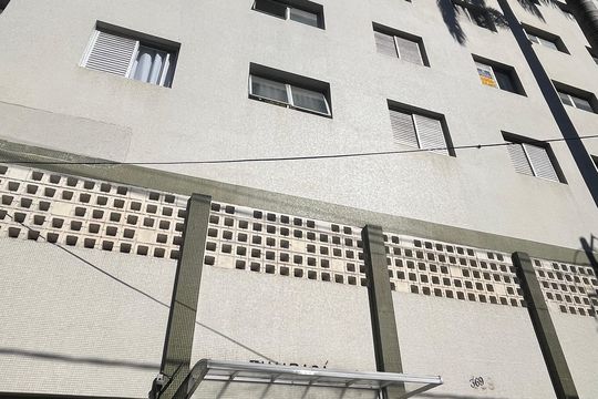 Fachada de kitnet/studio para alugar com 1 quarto, 39m² em Centro, Campinas