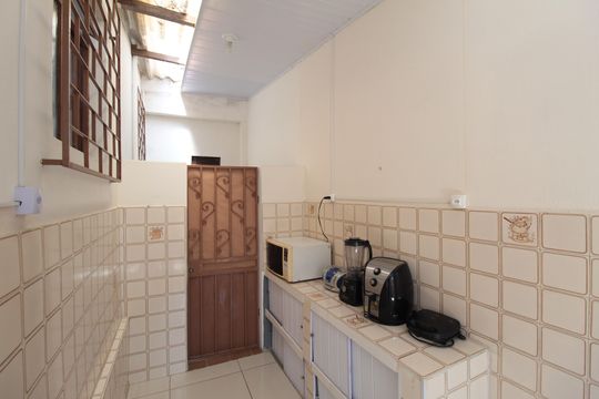 Cozinha de casa à venda com 2 quartos, 351m² em Glória, Belo Horizonte