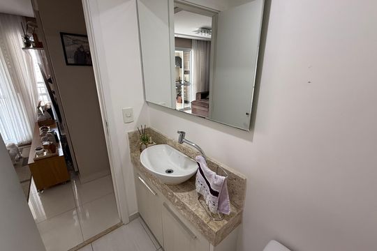 Lavabo de apartamento à venda com 2 quartos, 86m² em Jardim Flor da Montanha, Guarulhos