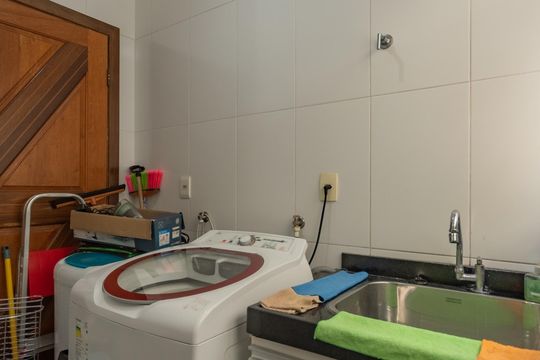 Área de Serviço de apartamento à venda com 4 quartos, 200m² em Ouro Preto, Belo Horizonte