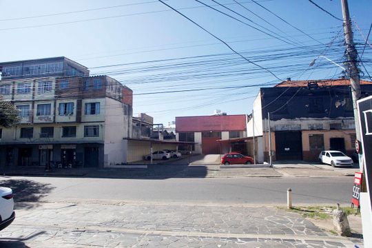 Quarto 1 Vista de casa para alugar com 2 quartos, 117m² em São Geraldo, Porto Alegre
