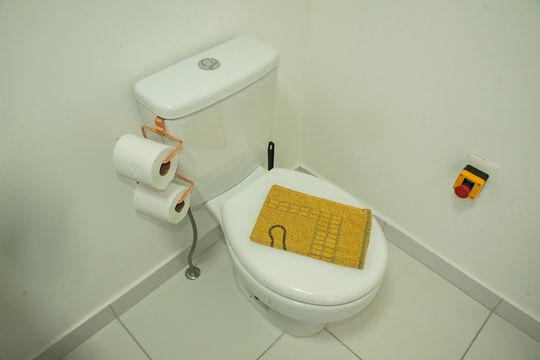 Banheiro Social de kitnet/studio para alugar com 1 quarto, 21m² em Vila Mariana, São Paulo