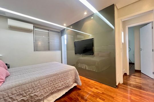 Apartamento à venda com 3 quartos, 150m² em Carmo, Belo Horizonte
