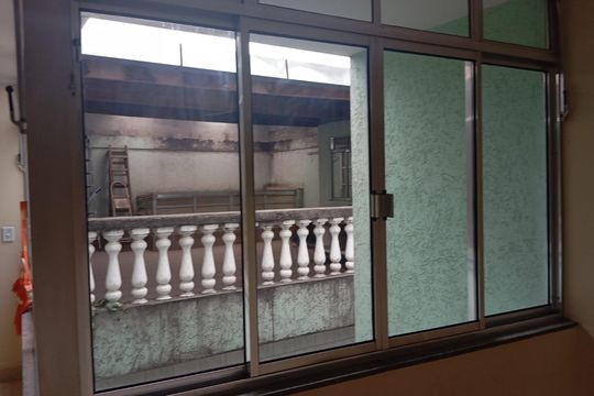 Corredor Quartos de casa para alugar com 3 quartos, 1200m² em Vila Sao Joao, Guarulhos