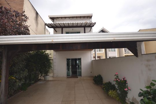 Garagem de casa de condomínio para alugar com 3 quartos, 225m² em Campo Grande, Rio de Janeiro