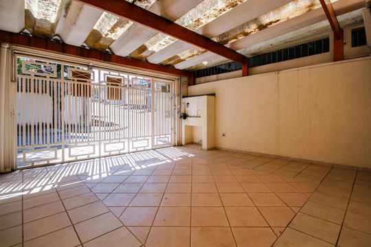 Garagem de casa para alugar com 2 quartos, 98m² em Jardim Sao Ricardo, São Paulo