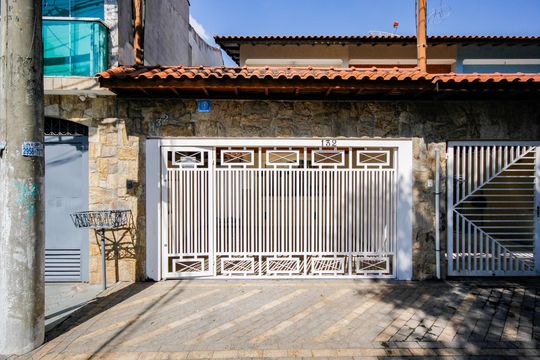 Fachada de casa para alugar com 2 quartos, 98m² em Jardim Sao Ricardo, São Paulo