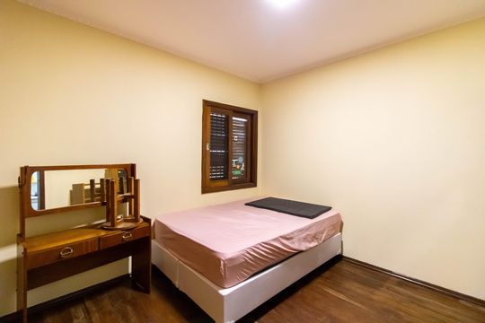 Suíte 2 de casa para alugar com 4 quartos, 100m² em Jardim Barbosa, Guarulhos